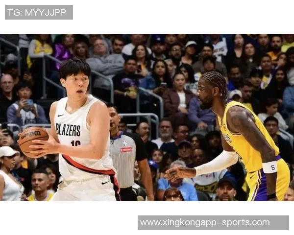 媒体人分析瀚森表现松弛带来机会增加但体能不足影响防守效率下降 媒体人分析瀚森表现松弛带来机会增加但体能不足影响防守效率下降